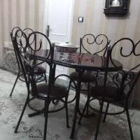 میزنهارخوری بدون صندلی