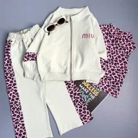 سه تیکه سوییشرت|کفش و لباس بچه|تهران, شهرک صدرا|دیوار