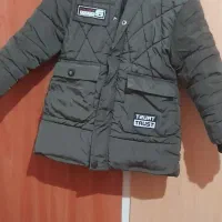 کاپشن یشمی پسرانه و کاپشن یاسی دخترانه در حد نو