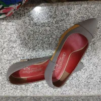 کفش سایز ۳۷