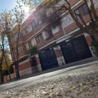 آپارتمان  یک خوابه  عظیم