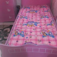 سرویس تخت،تشک ،کمد،میزآرایش،قفسه کتاب واسباب بازی