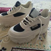 کفش اسپرت نو سایز۴۰