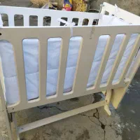 تخت کودک|تخت و صندلی بچه|زیویه, |دیوار