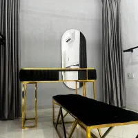 میز و صندلی