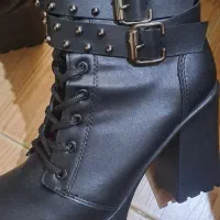 بوت پاشنه دار