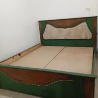 تخت دو نفره چوبی