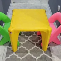 میز و صندلی کودک