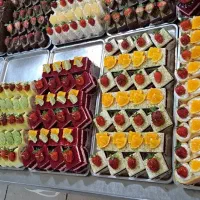 قنادی انواع شیرینی تر و کیک