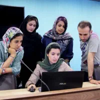 استخدام فوری منشی و کارشناس فروش خانم