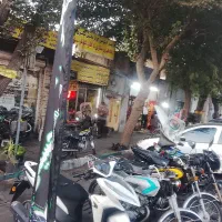 نیازمند موتور ساز ماهر و نیمه ماهر و شاگرد|استخدام صنعتی، فنی، مهندسی|تهران, زهتابی|دیوار