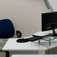 میز ام دی اف و فلز و شیشه معماری و هنر