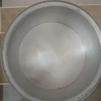 دیگ بزرگ روی