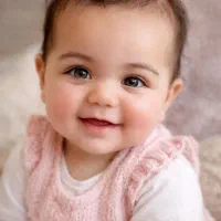 استخدام پرستار کودک ۶ ماهه با حقوق مناسب + سرویس