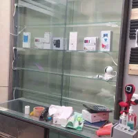 ویترین شیشه ای|کتابخانه، شلف، قفسههای دیواری|اراک, |دیوار