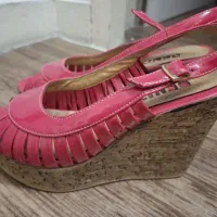کفش پاشنه لژ دار در حد نو سایز ۳۹