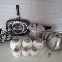 تعدادی وسایل آشپزخانه