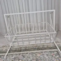 گهواره فلزی