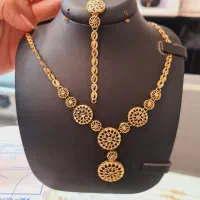 گردبند و دستبند