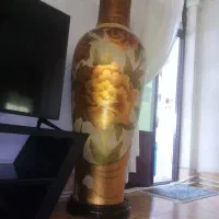 گلدان ایستاده سرامیکی ۱۸۰سانتیمتری کنار سالنی