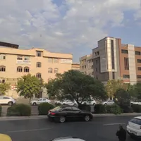 100متر دو خواب اداری طبقه سوم بر بلوار اصلی