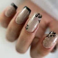 کاشت تخصصی ترمیم لمینت ژلیش ناخن|خدمات آرایشگری و زیبایی|شیراز, پودنک|دیوار