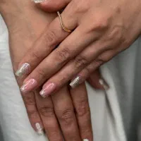 خدمات کاشت و ترمیم ناخن|خدمات آرایشگری و زیبایی|شیراز, شهرک فرهنگیان|دیوار