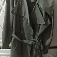 تعداد زیادی لباس زنانه|لباس|رشت, منظریه|دیوار