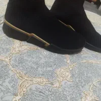 کفش . کفش