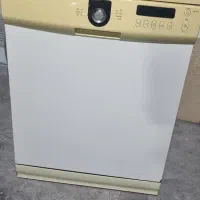 ماشین ظرفشویی با مارک سامسونگ احتیاج به تعمیر دارد