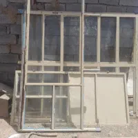 در وپنجره یه تیکه مخصوص بالکن.معاوضه دارم دروازه