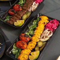 سالن کار خانم برای رستوران