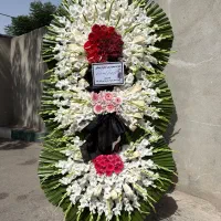 تاج گل فانتزی درباری ختم ترحیم|گل و گیاه طبیعی|تهران, شهرک محلاتی|دیوار