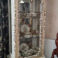 یک عدد مینی بوفه کرم اسخوانی کاملا سالم وتمیز