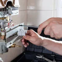 تعمیر و سرویس انواع آبگرمکن دیواری و زودجوش|خدمات پیشه و مهارت|شیراز, تندگویان|دیوار