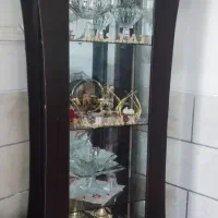 ویترین شیشه ای