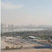 90-متری-خوش-نقشه-با-ویوی-دریاچه-چیتگر