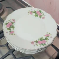 پیشدستی گل سرخ