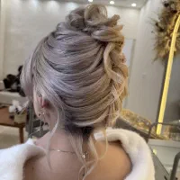 خدمات میکاپ و شینیون تخصصی