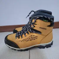 کفش کوهنوردی شرپا|کیف، کفش، کمربند|پاکدشت, پاکدشت (مامازند)|دیوار