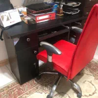 میز کامپیوتر و صندلی گردون اداری