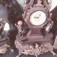 فروش دو عدد شمعدان برنز و ساعت قدیمی|کلکسیون اشیاء عتیقه|یزد, |دیوار