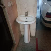 روشویی به همراه شیرآب سالم