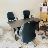 میز اداری و کنفرانس بزرگ‌