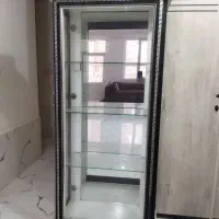 بوفه شیشه ای