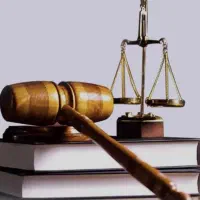 وکیل پایه یک دادگستری و مشاور حقوقی