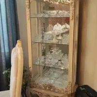 بوفه شیشه ای و چوبی