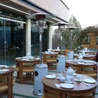 میز ۴ نفره کم جا /در حد نو /سالم و با کیفیت|میز و صندلی غذاخوری|اصفهان, نصرآباد|دیوار