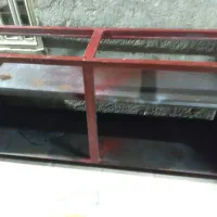 ویترین فلزی دومتری