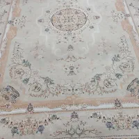 فرش ۲/۵ در ۳/۵ سالم و کم استفاده شده